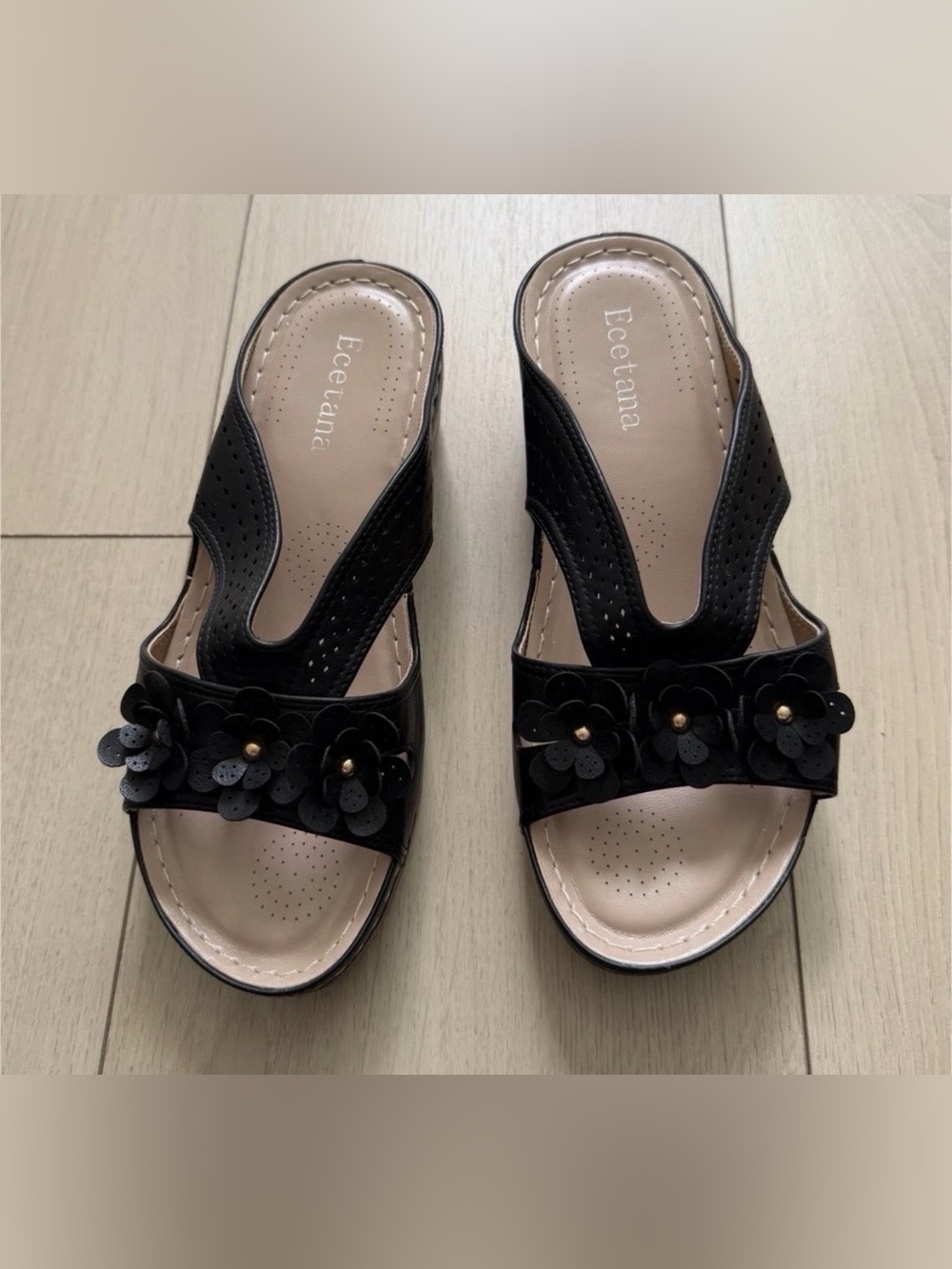 Black Floral Comfort Slide Sandals for Women